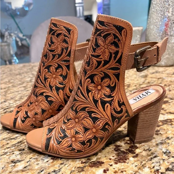 Myra MONIKA BOOT IN HAND-TOOLED LEATHER size 8 - Picture 5 of 16